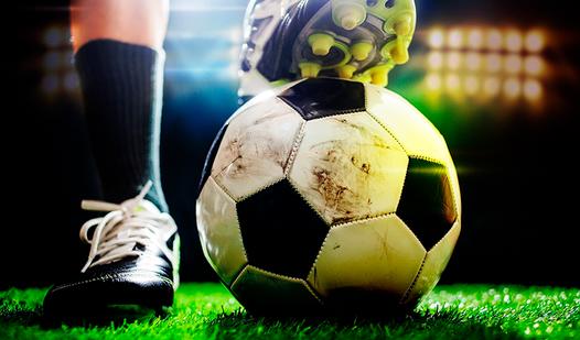 Game Screenshot Merger of football players